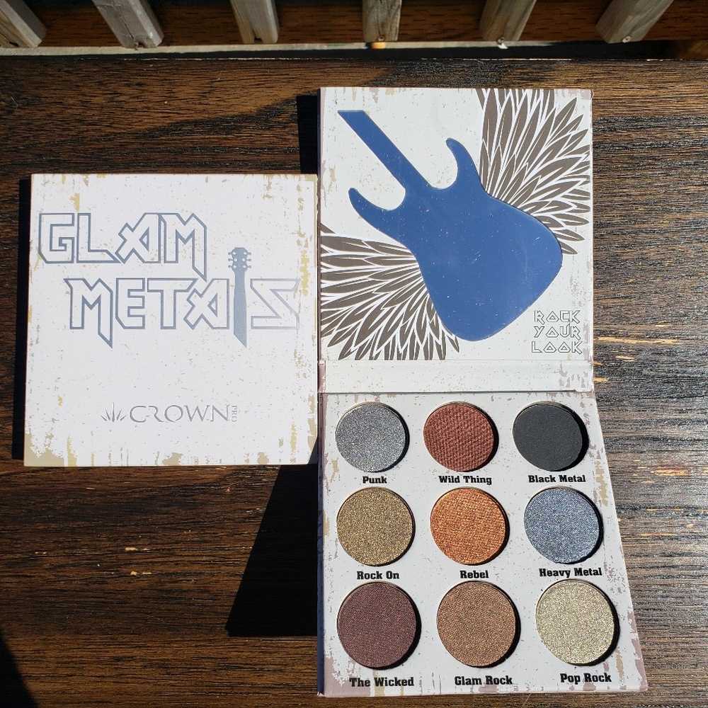 NIB Crown Glam Metals Eyeshadow Palette